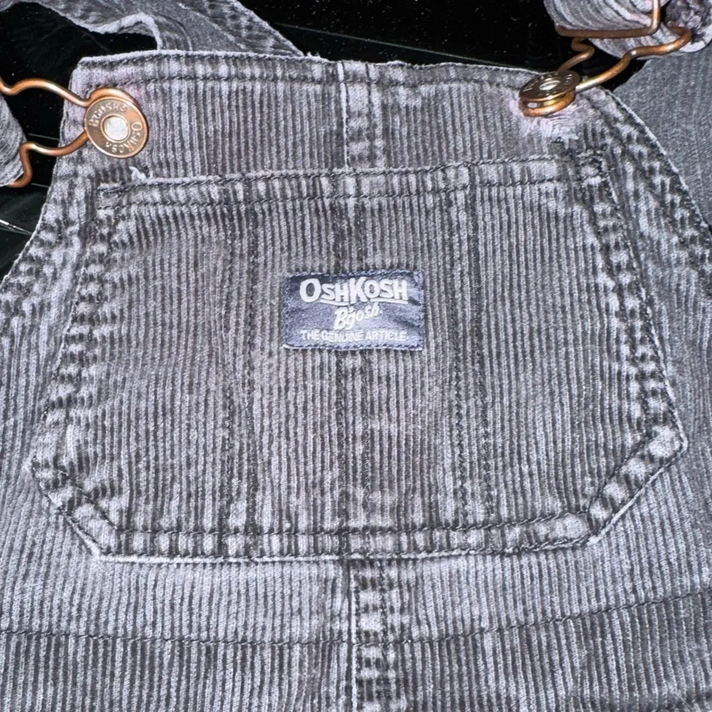 Vintage OshKosh B’gosh Black Corduroy Penguin Overalls 3T